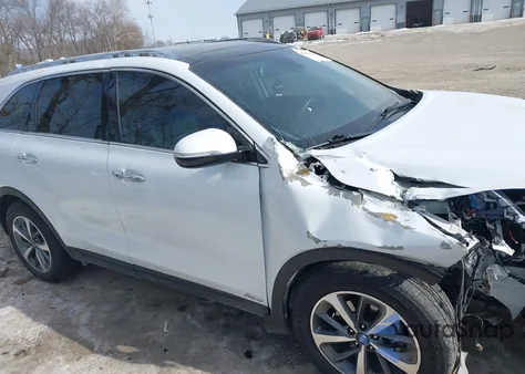 2019 Kia Sorento 3.3L Ex из США, поврежденный, VIN 5XYPHDA59KG464880